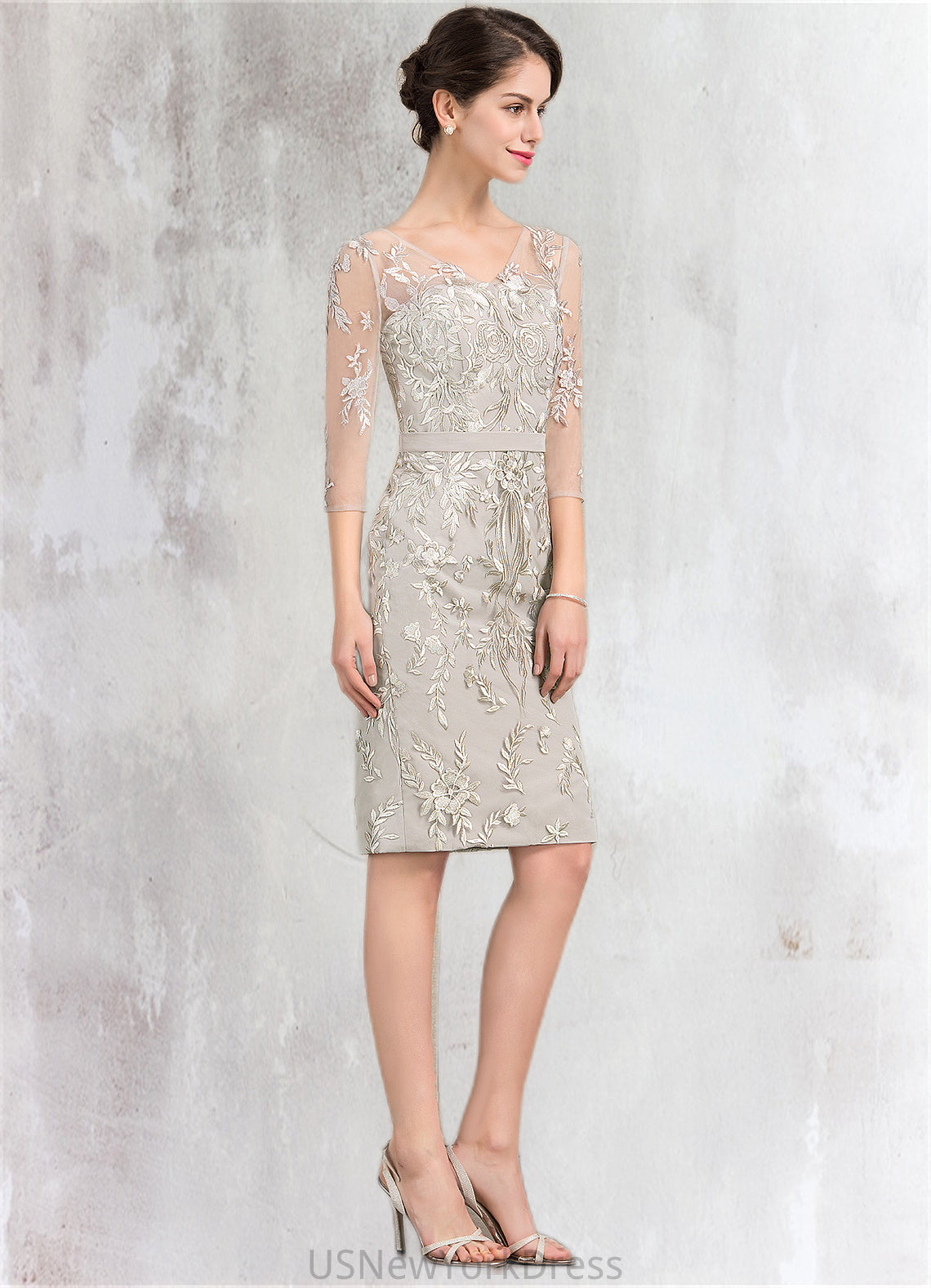 Scarlett Sheath/Column V-neck Knee-Length Lace Mother of the Bride Dress DJ126P0014570