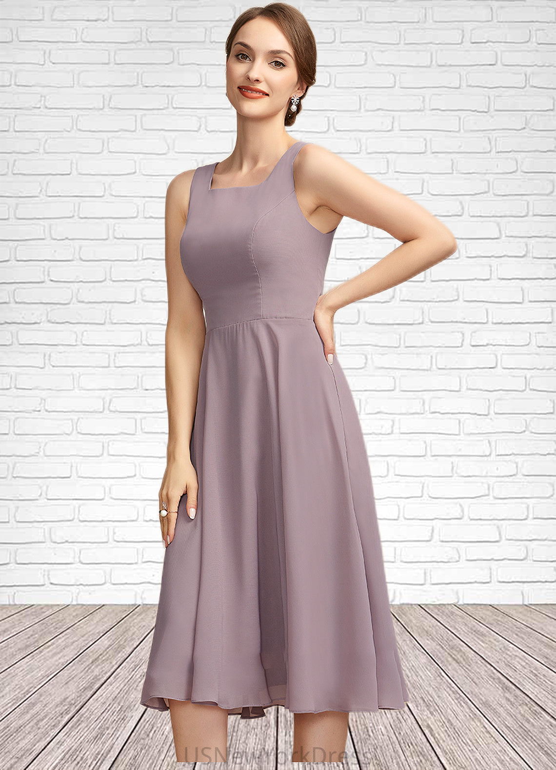 Layla A-Line Square Neckline Knee-Length Chiffon Mother of the Bride Dress DJ126P0014940