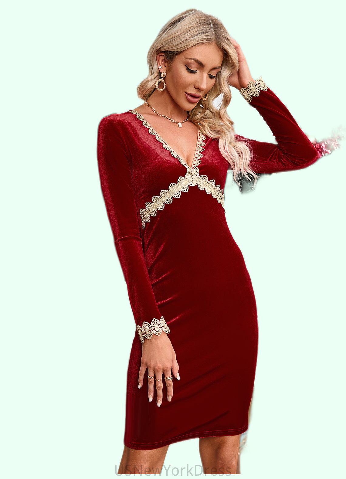 Mattie Appliques Lace V-Neck Elegant Bodycon Velvet Mini Dresses DJP0022560