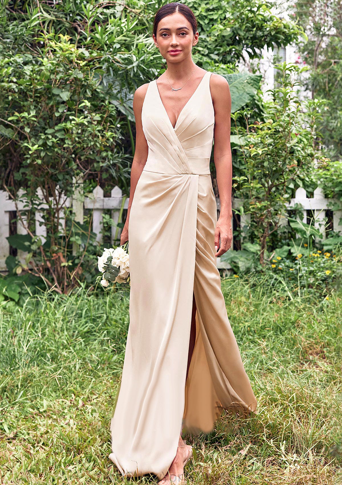 Trumpet/Mermaid V Neck Sleeveless Floor-Length Stretch Satin Bridesmaid Dresses with Pleated Split Jakayla DJP0025255