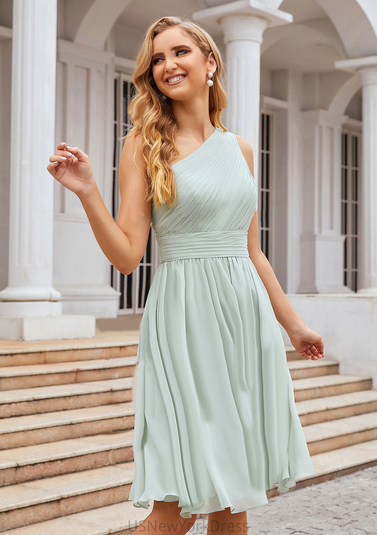 A-line One-Shoulder Sleeveless Chiffon Knee-Length Bridesmaid Dresses With Pleated Aliya DJP0025379