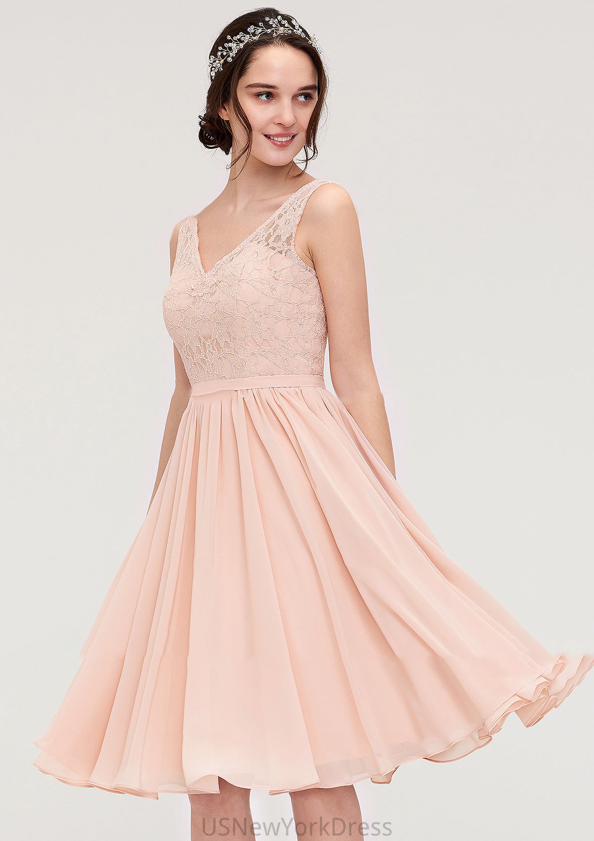 Sleeveless V Neck A-line/Princess Chiffon Knee-Length Bridesmaid Dresses With Lace Elaina DJP0025453