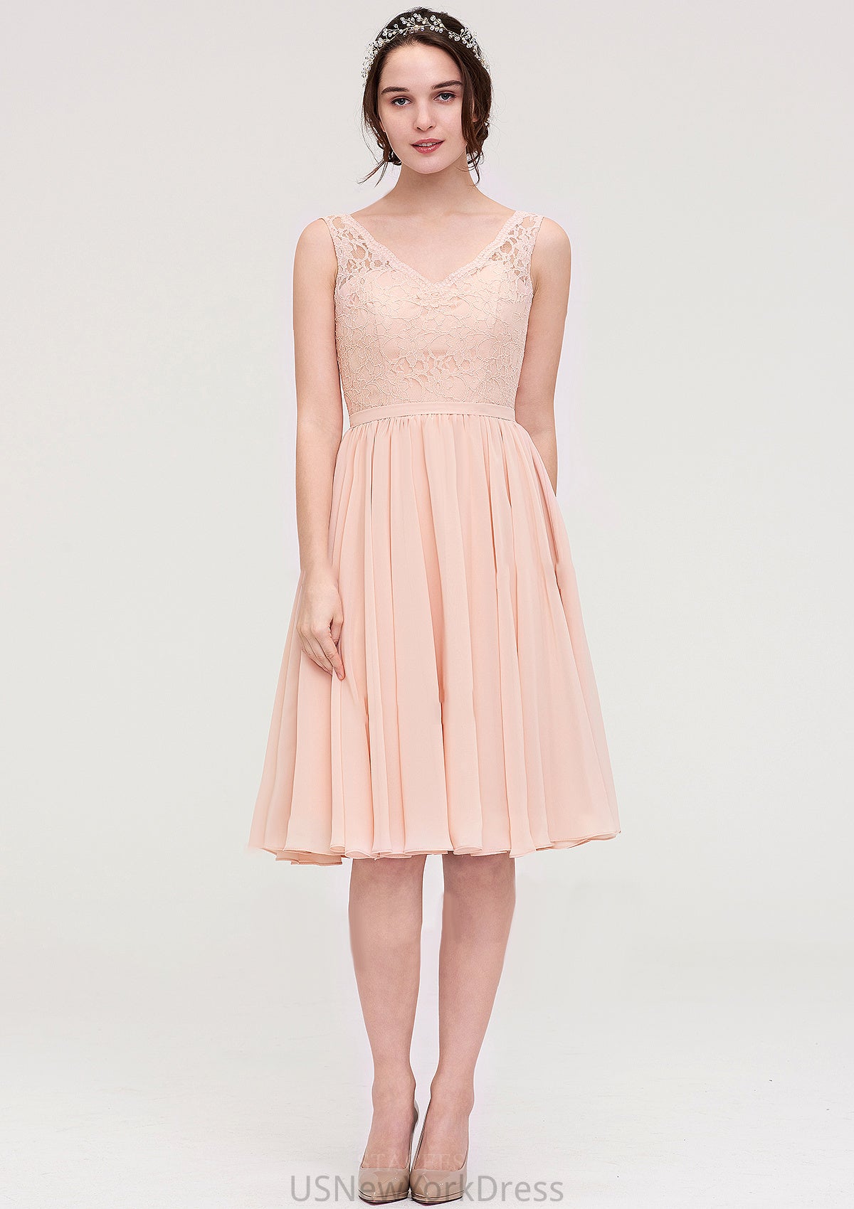 Sleeveless V Neck A-line/Princess Chiffon Knee-Length Bridesmaid Dresses With Lace Elaina DJP0025453