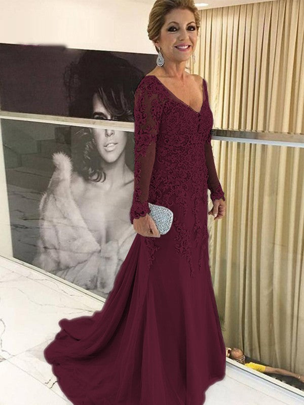 Renata Sheath/Column Tulle Applique V-neck Long Sleeves Sweep/Brush Train Mother of the Bride Dresses DJP0020380