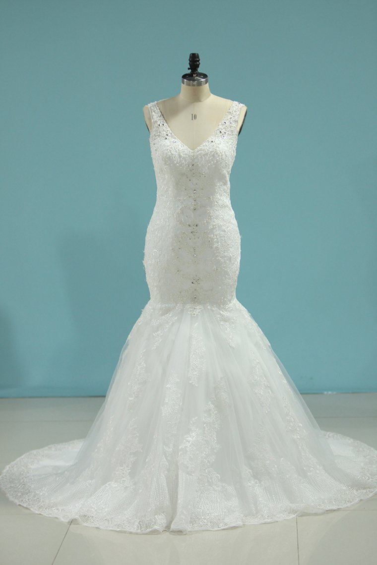 Romantic Wedding Dresses Mermaid V-Neck Court Train Beaded Tulle Open Back With Zipper