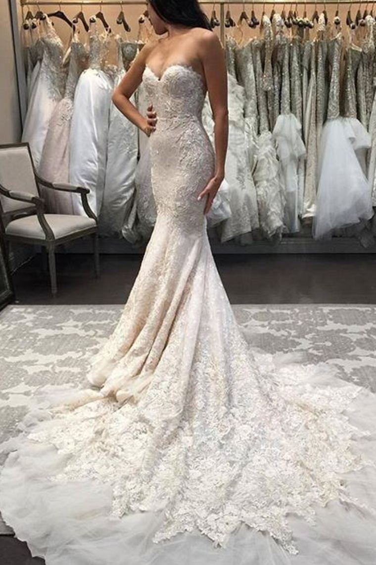 Mermaid/Trumpet Sweetheart Tulle Wedding Dresses With Appliques Zipper Up