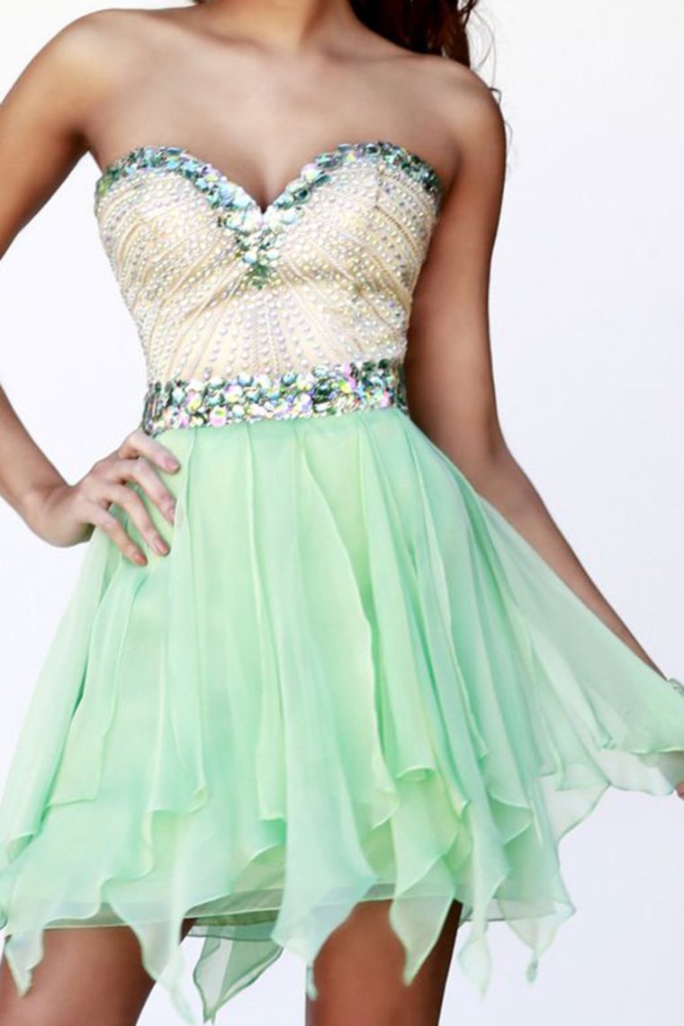 Stunning Homecoming Dresses Sweetheart A Line Short/Mini With Beads New Arrival