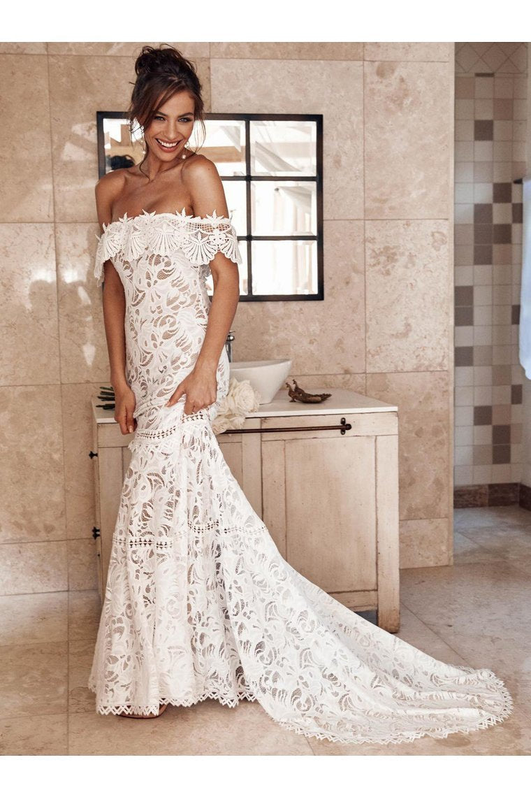 Elegant Off Shoulder Ivory Mermaid Lace Beach Wedding Dress