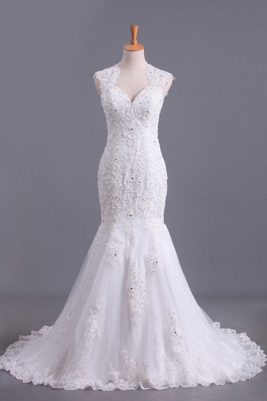 Hot Mermaid/Trumpet Wedding Dresses With Applique & Beads Open Back