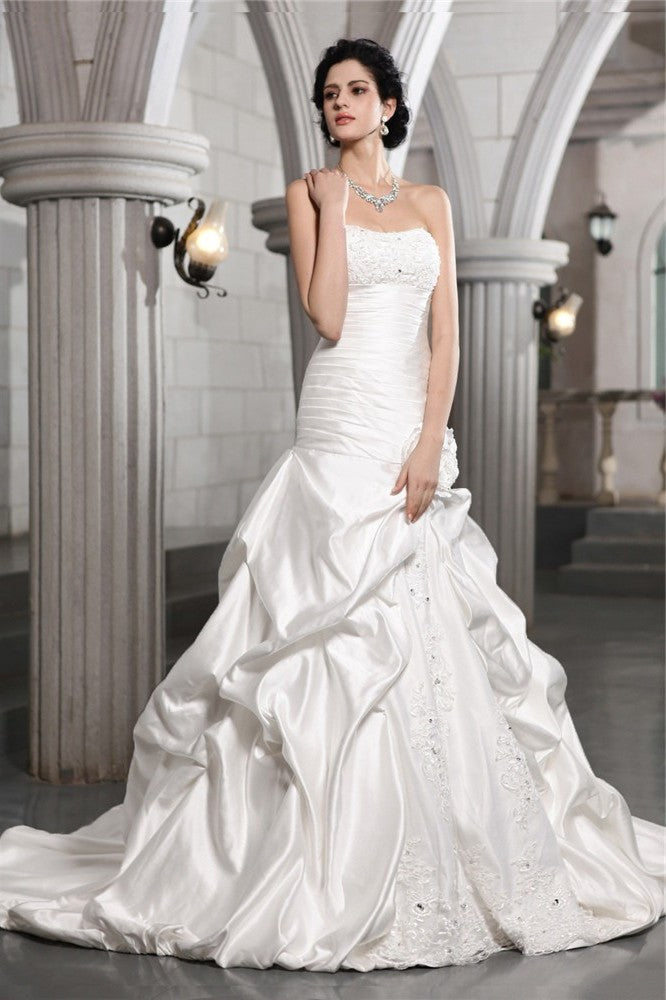 Applique Beading Hand-Made Strapless Long A-Line/Princess Sleeveless Flower Satin Wedding Dresses