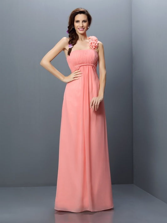 Hand-Made Sleeveless Strapless Flower A-Line/Princess Long Chiffon Bridesmaid Dresses