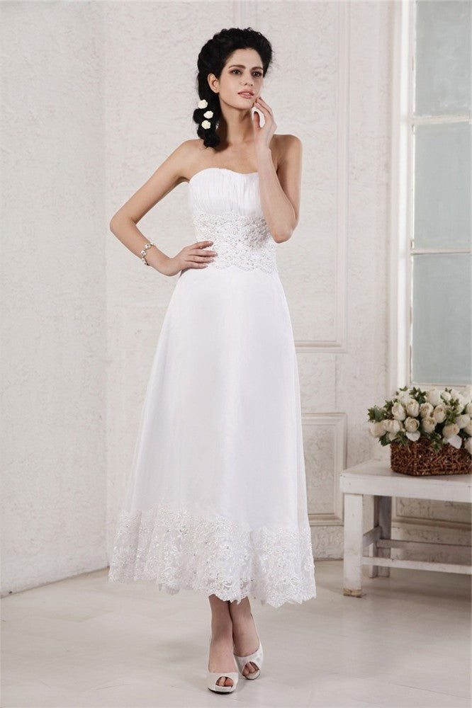 A-Line/Princess Applique Sleeveless Pleats Short Beading Strapless Chiffon Wedding Dresses