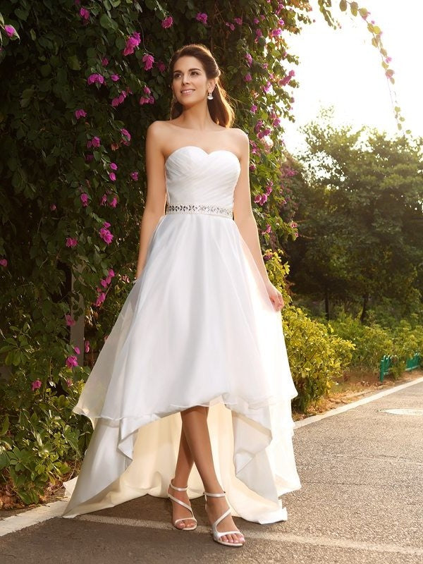 Beading Sweetheart High A-Line/Princess Sleeveless Low Organza Wedding Dresses