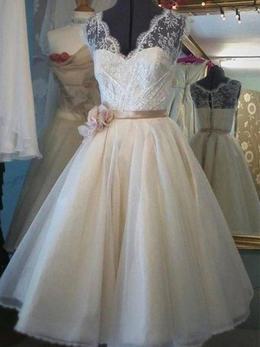 Knee-Length A-Line/Princess Lace Sash/Ribbon/Belt V-neck Sleeveless Tulle Wedding Dresses