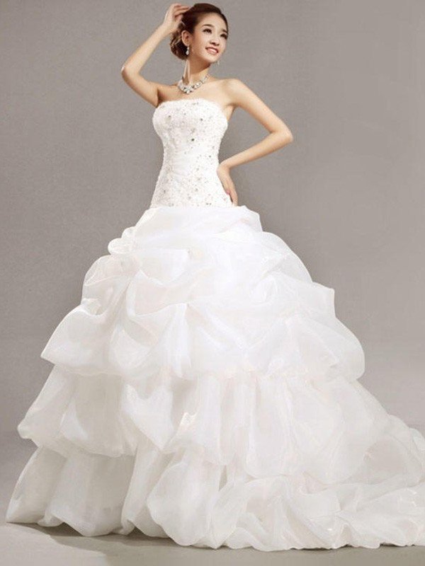 Lace Beading Train Ball Strapless Gown Cathedral Pleats Sleeveless Organza Wedding Dresses