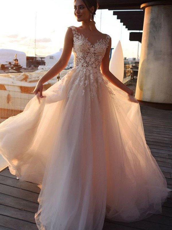 Train Applique Bateau Sweep/Brush A-Line/Princess Sleeves Short Tulle Wedding Dresses