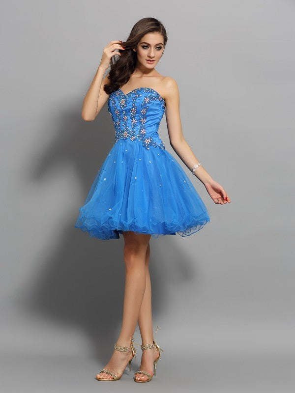 A-Line/Princess Sweetheart Beading Homecoming Dresses Sleeveless Short Satin Cocktail Dresses Reese