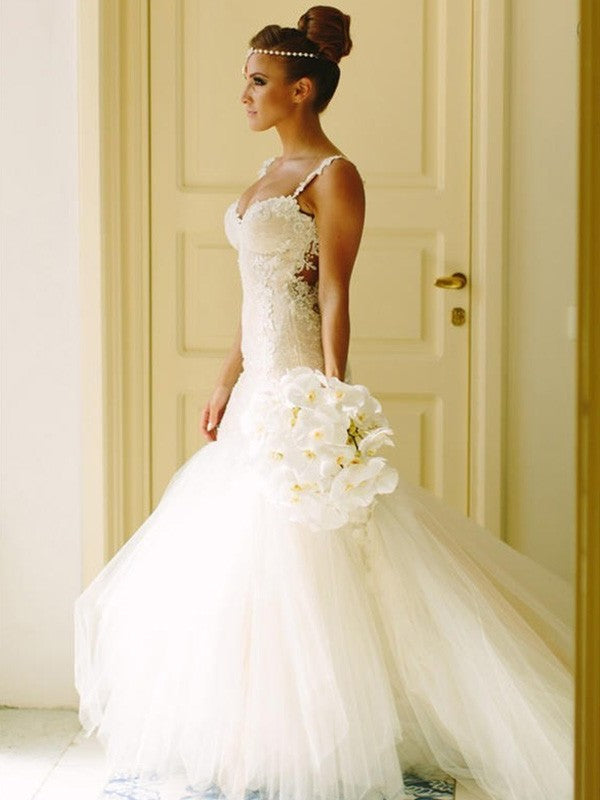 Train Sleeveless Applique Spaghetti Lace Trumpet/Mermaid Straps Court Sweetheart Tulle Wedding Dresses