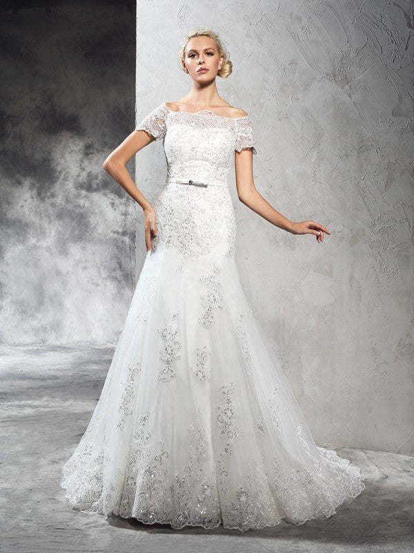 Short Off-the-Shoulder Long Sleeves Applique Sheath/Column Net Wedding Dresses