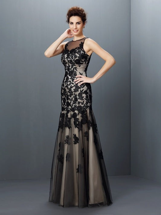 Sleeveless Applique Bateau A-Line/Princess Long Satin Dresses