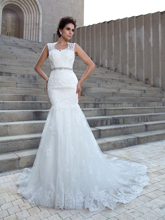 Applique Long V-neck Trumpet/Mermaid Sleeveless Lace Wedding Dresses