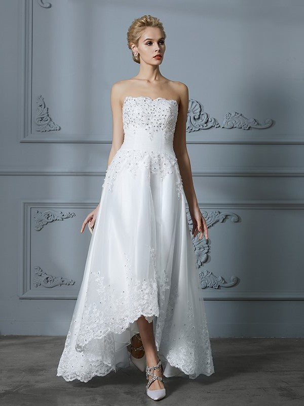 A-Line/Princess Beading Asymmetrical Sweetheart Sleeveless Tulle Wedding Dresses