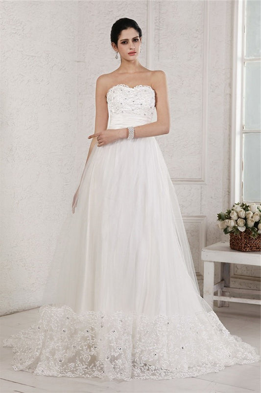 Sweetheart Sleeveless Long A-Line/Princess Applique Beading Net Wedding Dresses