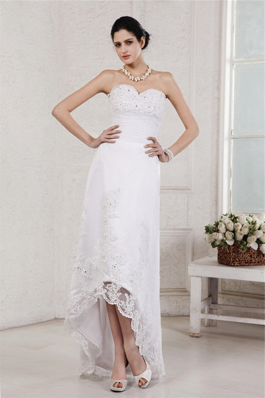 Low Applique Sheath/Column Sleeveless High Beading Sweetheart Organza Wedding Dresses