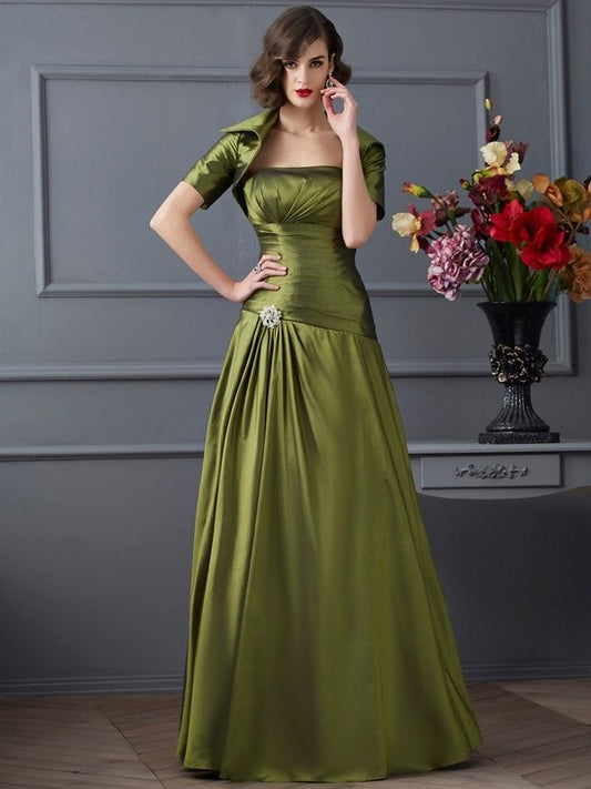 A-Line/Princess Taffeta of Strapless Beading Sleeveless Long Mother the Bride Dresses