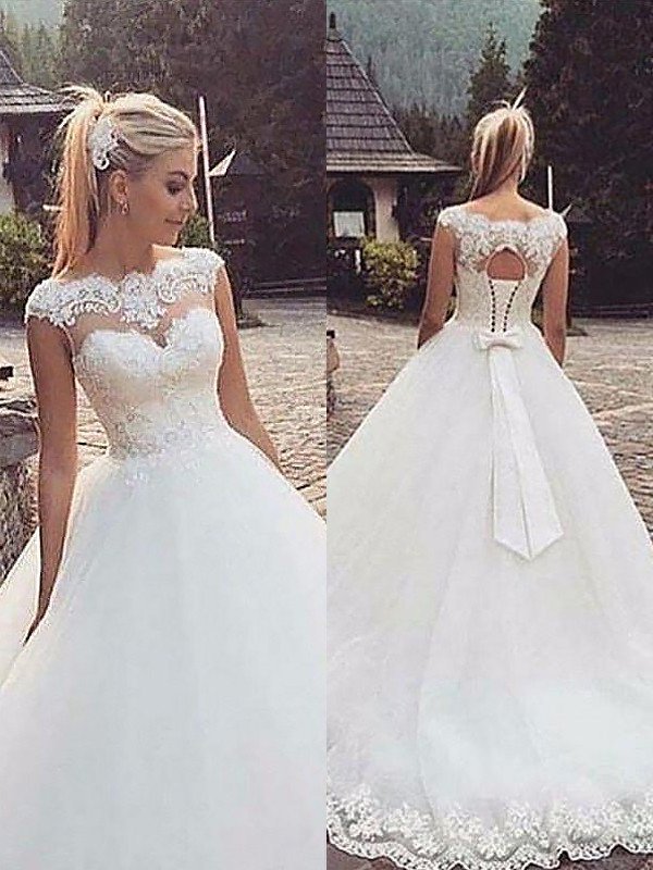 Tulle Gown Court Ball Bateau Sleeveless Lace Train Wedding Dresses