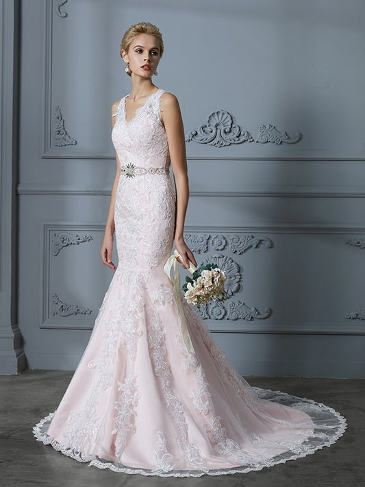 Tulle Court V-neck Trumpet/Mermaid Sleeveless Applique Train Wedding Dresses