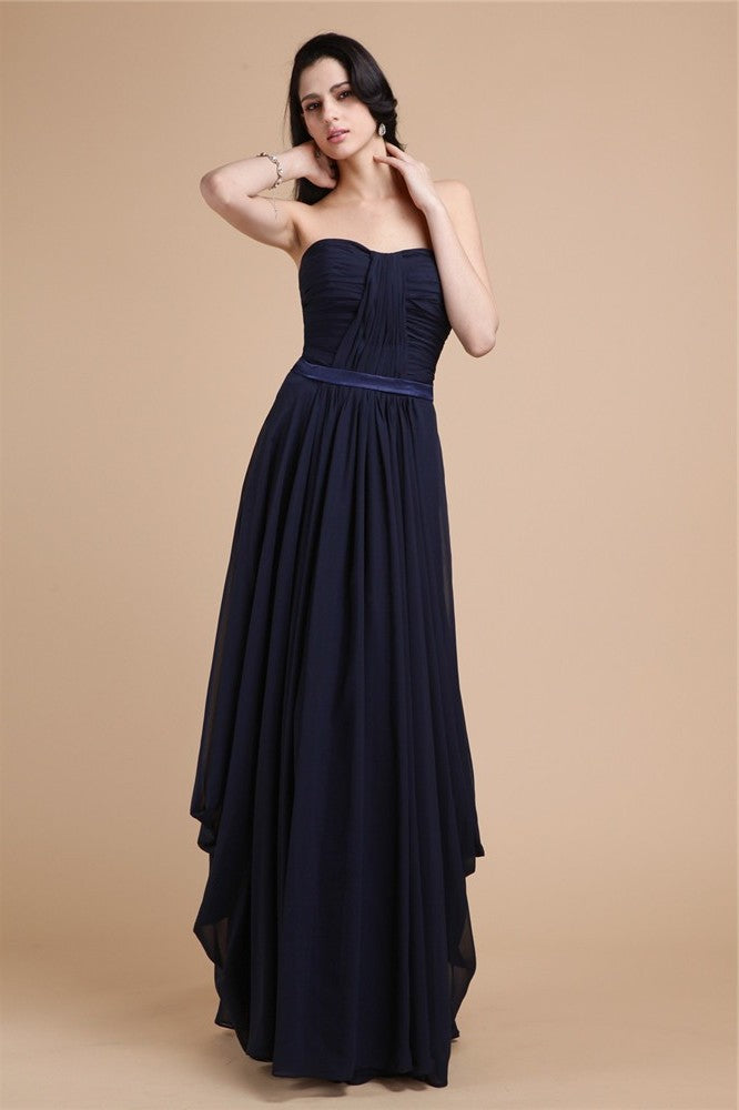 Sleeveless Sheath/Column Strapless Pleats Long Chiffon Dresses