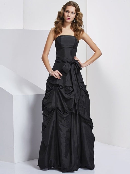 Strapless Bowknot Sleeveless Sheath/Column Long Taffeta Dresses