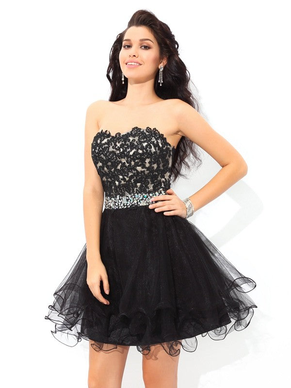 A-Line/Princess Sweetheart Cocktail Satin Homecoming Dresses Leanna Applique Sleeveless Short Dresses