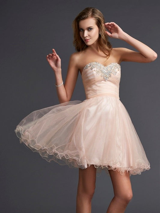 Silk like A-Line/Princess Sweetheart Sleeveless Short Satin Homecoming Dresses