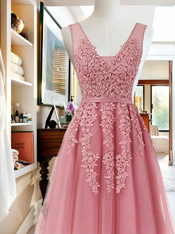 A-Line Tulle With Cut Applique Short V-neck Pink Homecoming Dresses