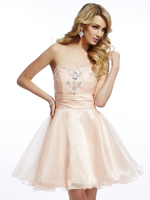 Beading Sweetheart A-Line/Princess Short Sleeveless Tulle Homecoming Dresses