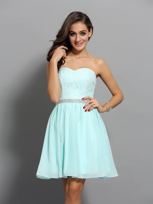 A-Line/Princess Sweetheart Beading Sleeveless Short Chiffon Kaelyn Cocktail Homecoming Dresses Dresses