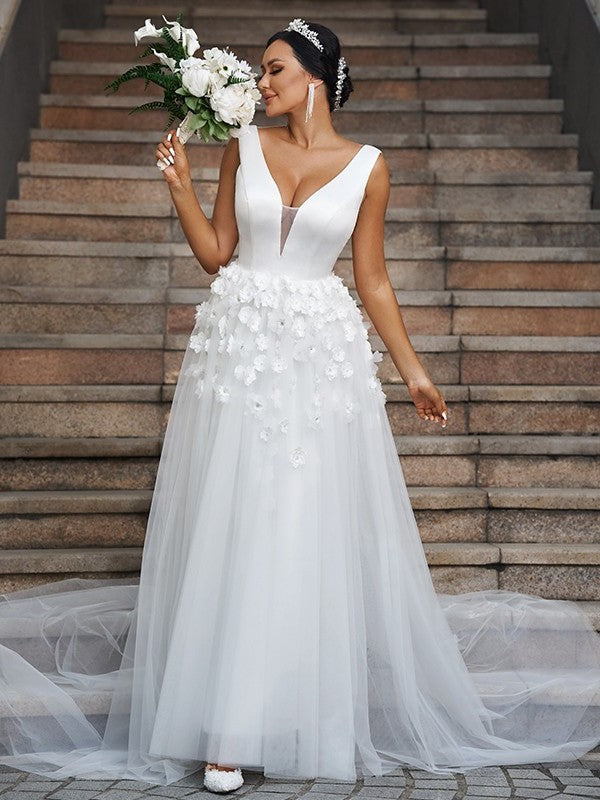 V-neck Applique Tulle A-Line/Princess Sleeveless Sweep/Brush Train Wedding Dresses