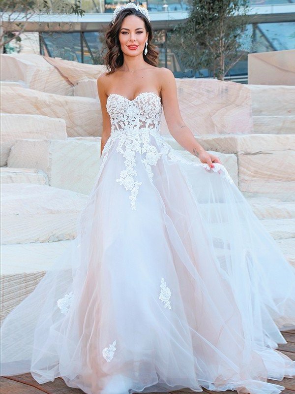 Sleeveless A-Line/Princess Sweetheart Sweep/Brush Tulle Applique Train Wedding Dresses