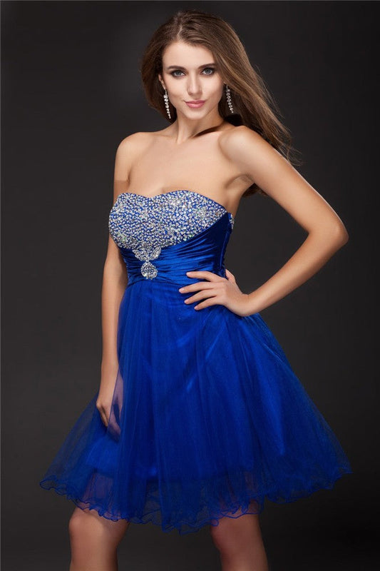 A-Line/Princess Strapless Beading Sleeveless Short Homecoming Dresses Carleigh Net Elastic Woven Satin Cocktail Dresses