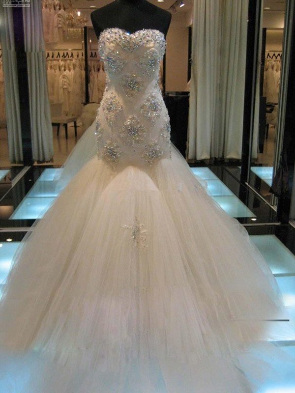 Trumpet/Mermaid Chapel Train Sweetheart Sleeveless Beading Tulle Wedding Dresses