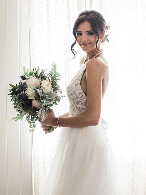 Lace Sleeveless A-Line/Princess Halter Tulle Floor-Length Wedding Dresses