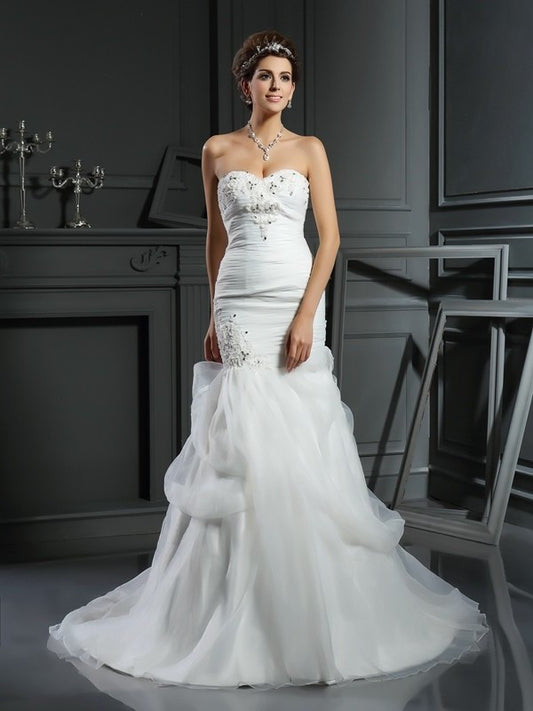 Sweetheart Beading Sleeveless Long Trumpet/Mermaid Net Wedding Dresses