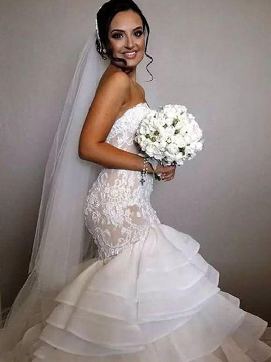 Sleeveless Applique Lace Chapel Ruffles Sweetheart Train Trumpet/Mermaid Organza Wedding Dresses