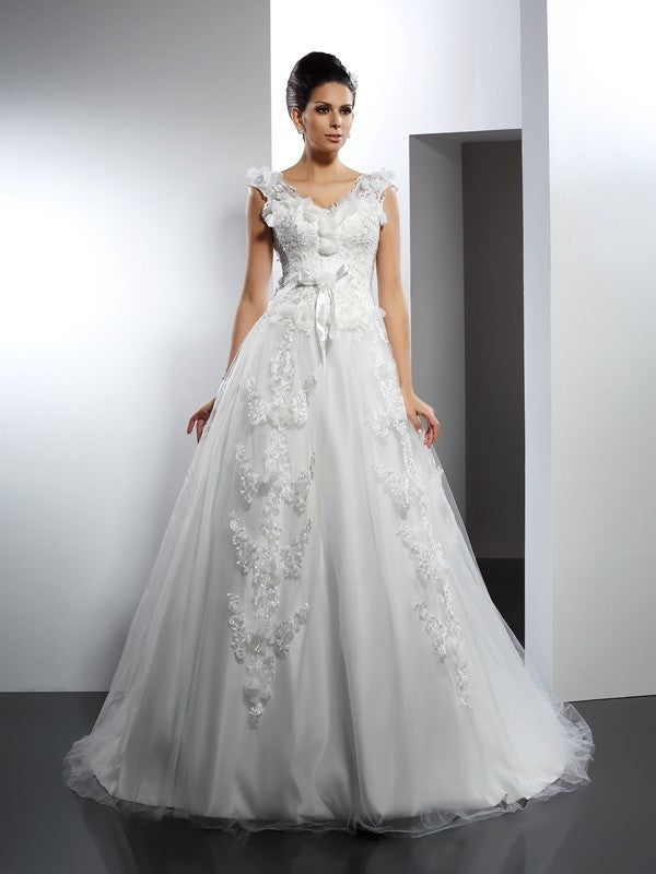 Lace Sleeveless A-Line/Princess Long Straps Satin Wedding Dresses