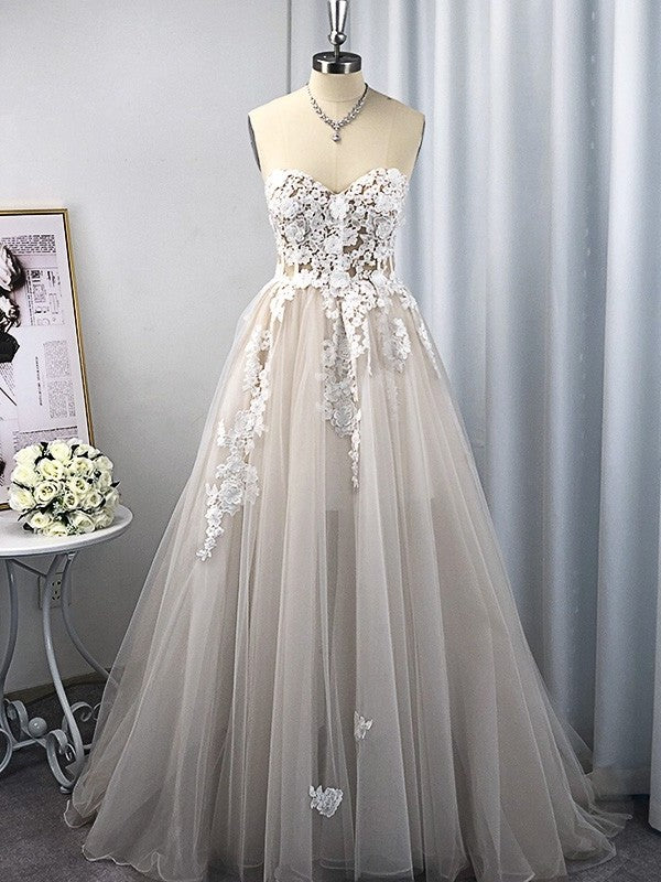 A-Line/Princess Sleeveless Sweep/Brush Sweetheart Applique Tulle Train Wedding Dresses