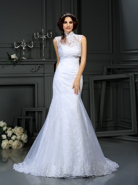 Trumpet/Mermaid Sleeveless Sweetheart Lace Long Satin Wedding Dresses