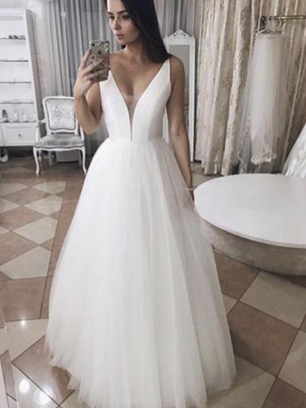 Sleeveless A-Line/Princess V-neck Ruffles Tulle Floor-Length Wedding Dresses