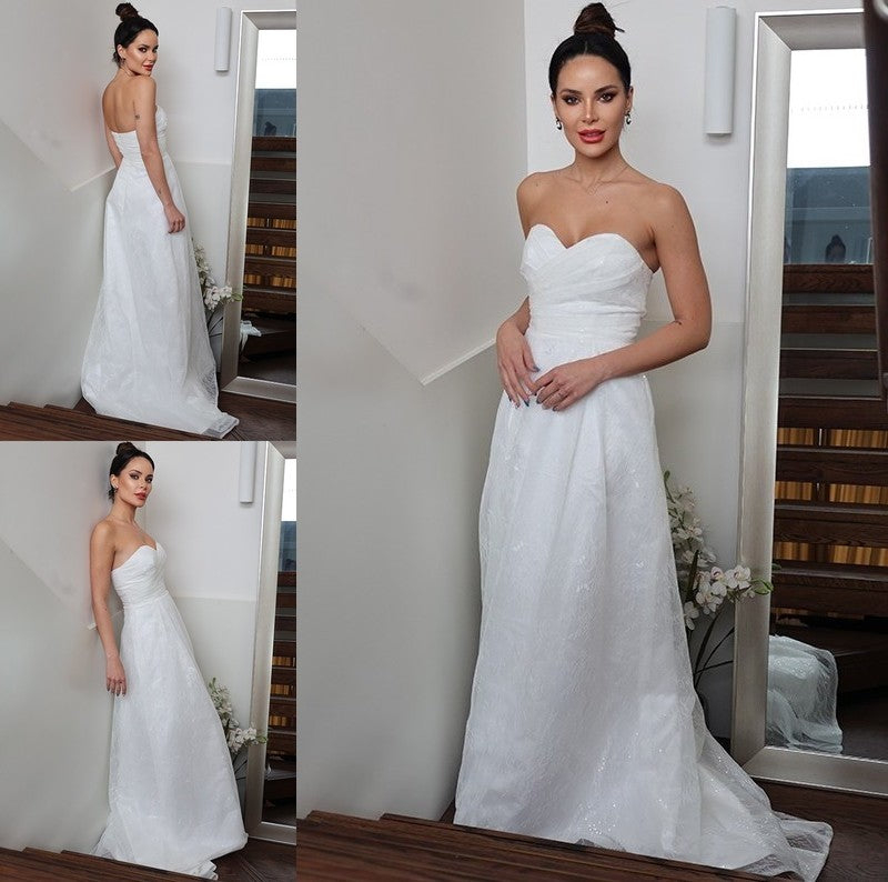 Sweep/Brush A-Line/Princess Sleeveless Ruched Sweetheart Train Wedding Dresses